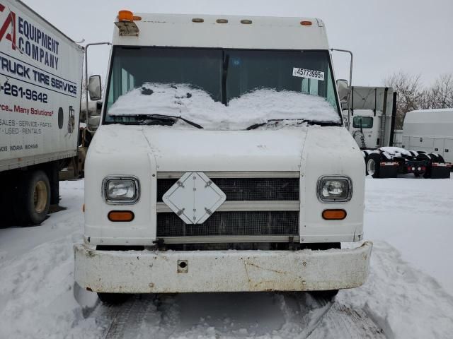 1999 Freightliner Chassis M Line WALK-IN Van