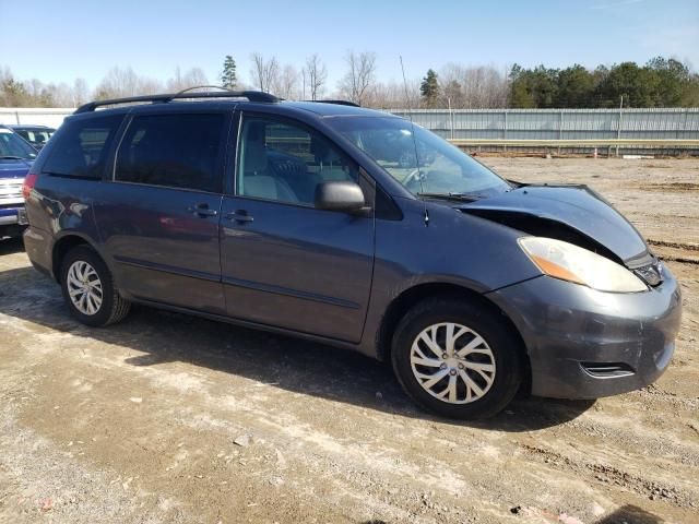 2009 Toyota Sienna CE