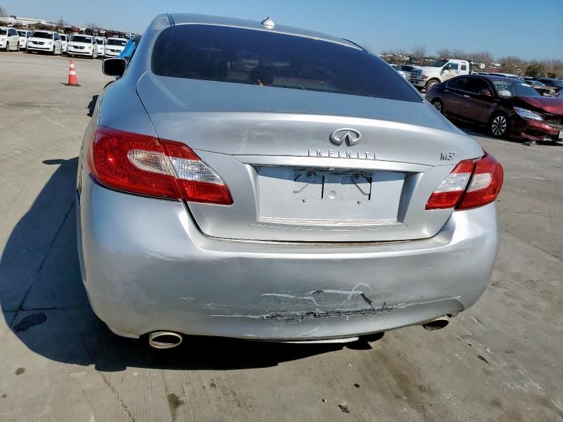 2011 Infiniti M37