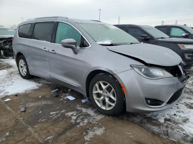 2017 Chrysler Pacifica Touring L Plus