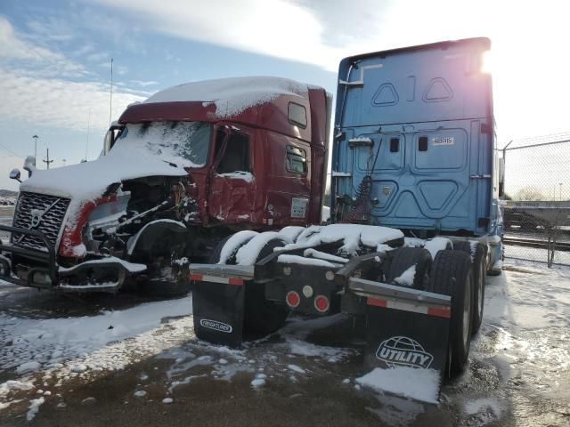 2016 Freightliner Cascadia 125