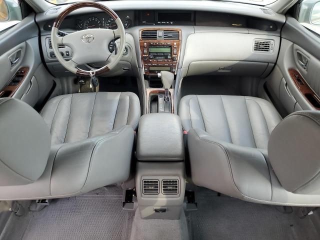 2004 Toyota Avalon XL