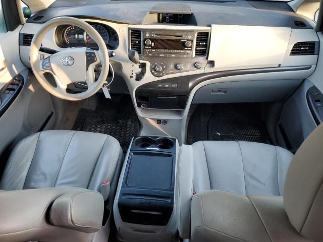 2011 Toyota Sienna LE