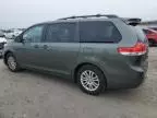 2014 Toyota Sienna XLE