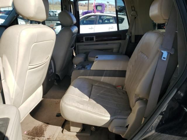 2004 Lincoln Navigator