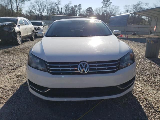 2013 Volkswagen Passat SEL