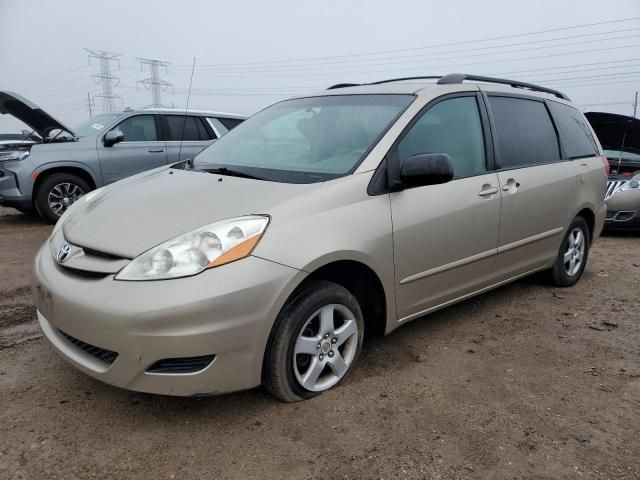 2009 Toyota Sienna CE