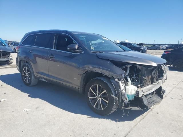 2018 Toyota Highlander SE