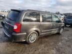 2015 Chrysler Town & Country Touring L