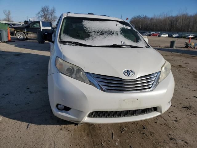 2011 Toyota Sienna XLE