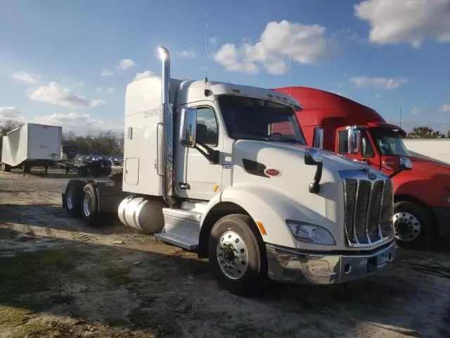 2018 Peterbilt 579