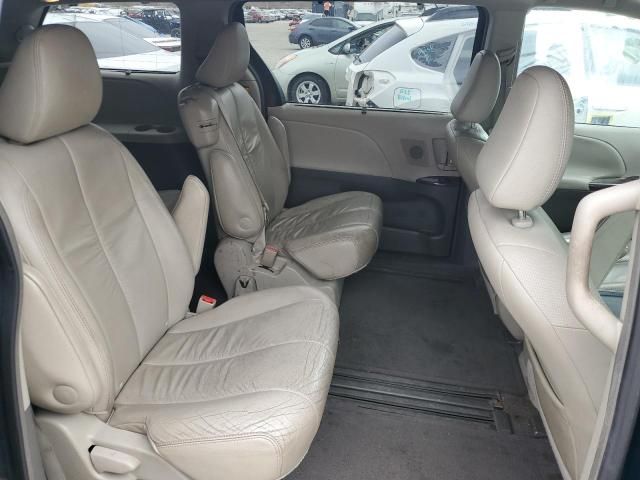 2011 Toyota Sienna XLE