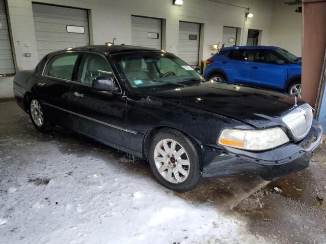 2011 Lincoln Town Car Signature Limited