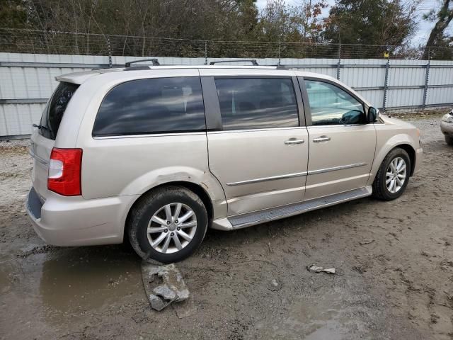 2015 Chrysler Town & Country Limited Platinum