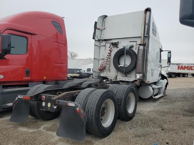 2002 Freightliner Conventional Columbia