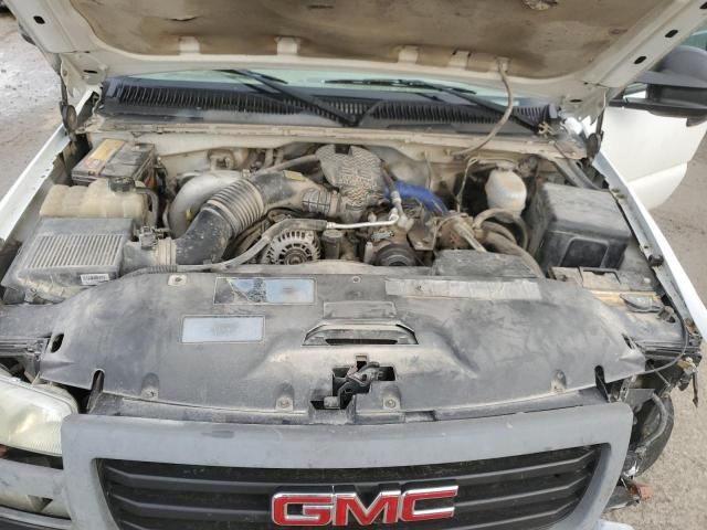 2004 GMC New Sierra C3500