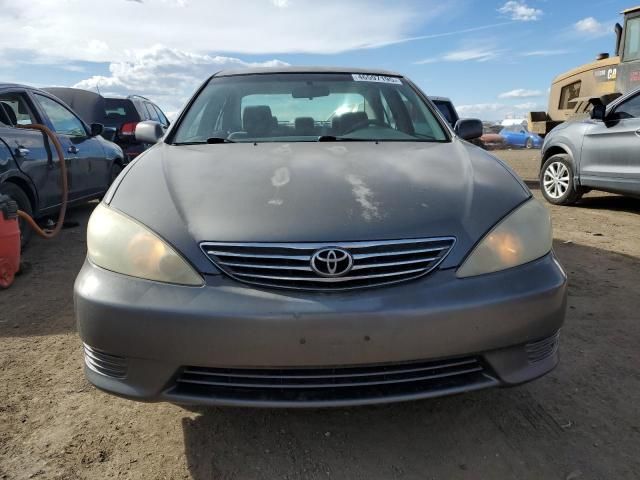 2005 Toyota Camry LE