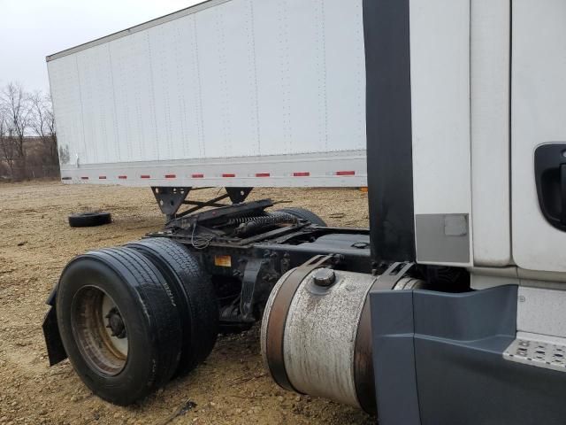 2016 Freightliner Cascadia 125