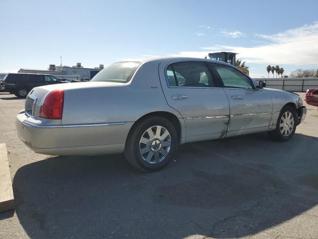 2004 Lincoln Town Car Ultimate