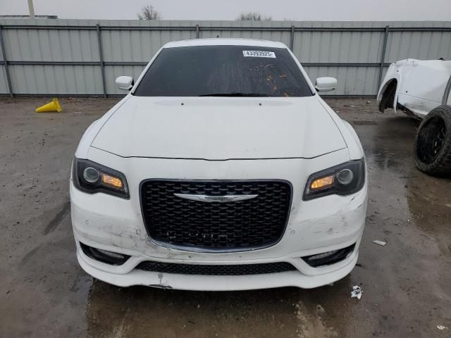 2018 Chrysler 300 S