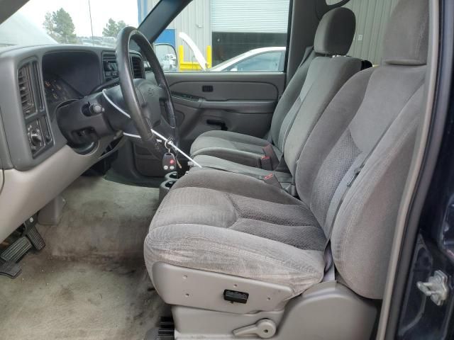 2004 Chevrolet Suburban C1500