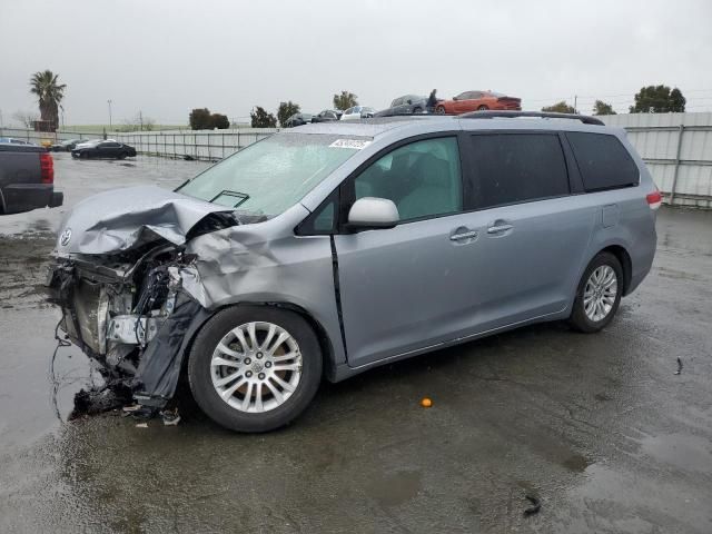 2012 Toyota Sienna XLE