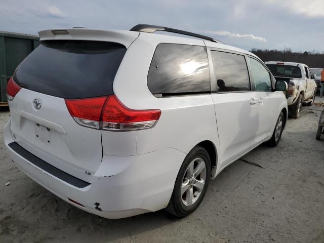 2013 Toyota Sienna LE