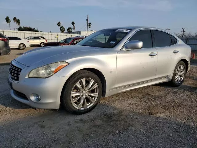 2014 Infiniti Q70 3.7