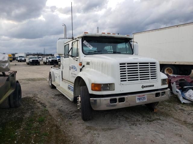 2001 International 4000 4700