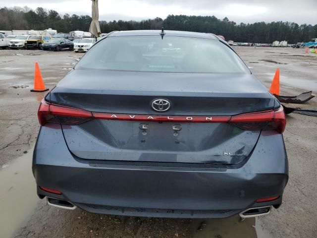 2020 Toyota Avalon XLE