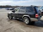 2001 Nissan Pathfinder LE