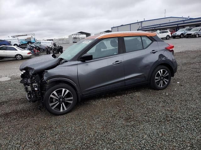 2019 Nissan Kicks S