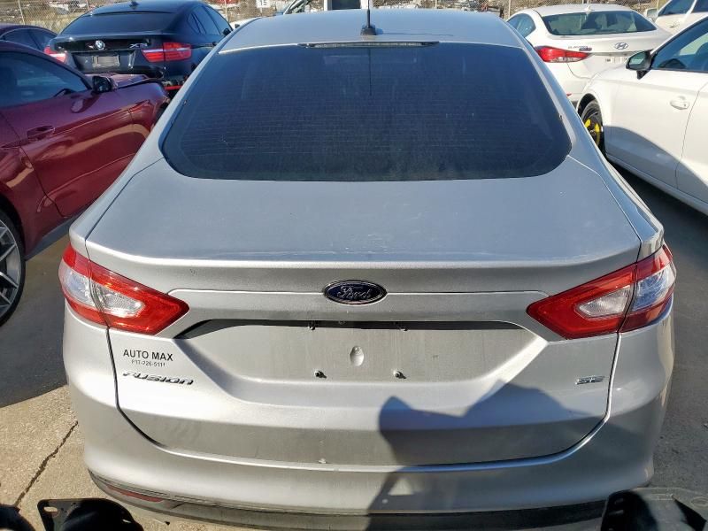 2016 Ford Fusion SE