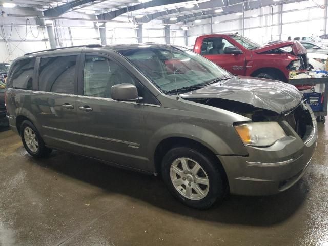 2010 Chrysler Town & Country Touring