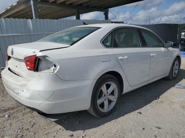 2013 Volkswagen Passat SE