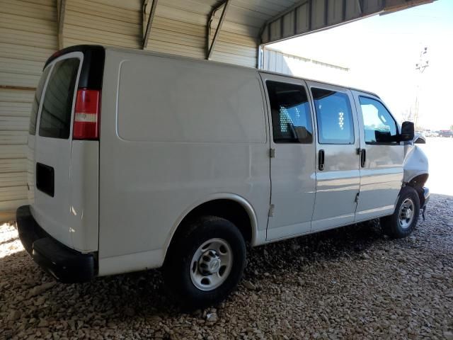 2022 Chevrolet Express G2500