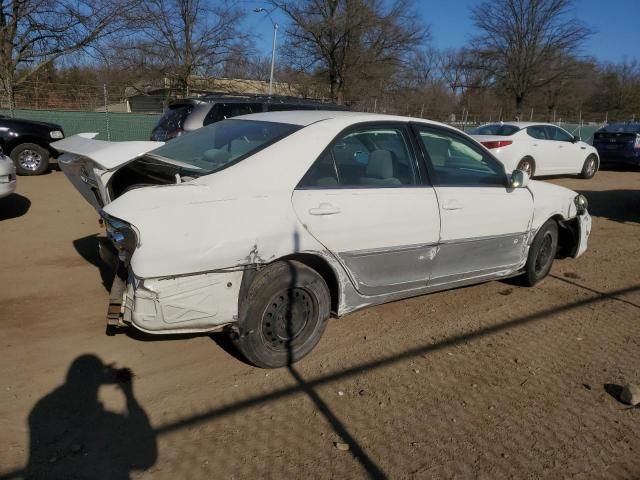 2005 Toyota Camry LE