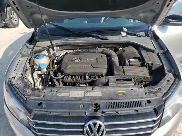 2014 Volkswagen Passat SE