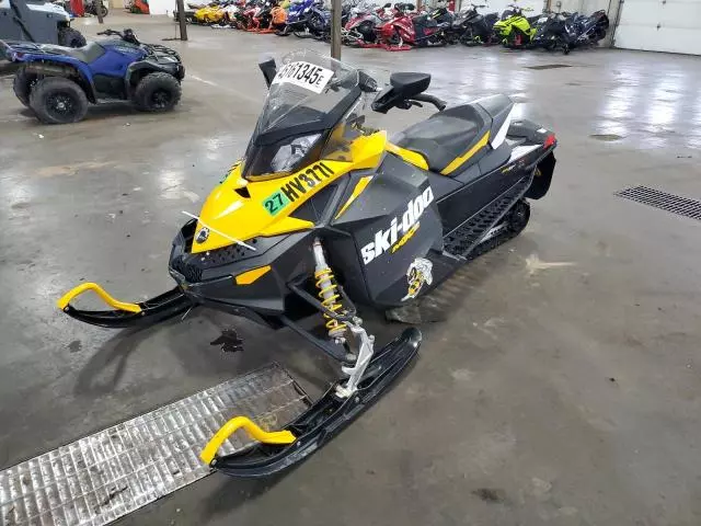 2012 Skidoo 2012 Skidoo MXZ Sport