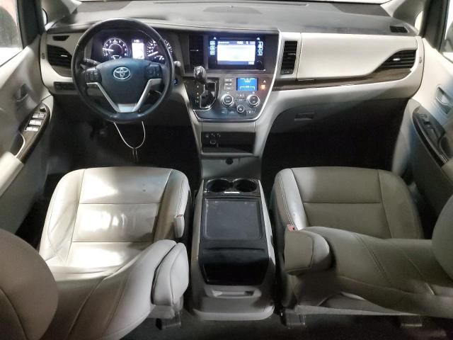 2015 Toyota Sienna XLE