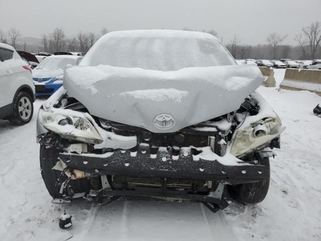 2011 Toyota Sienna XLE