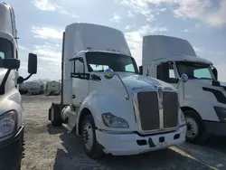 Salvage trucks for sale at Gastonia, NC auction: 2013 Kenworth Construction T680