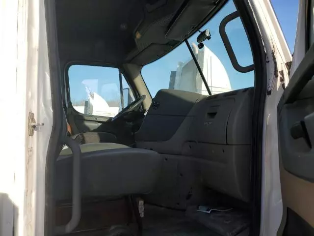 2016 Freightliner Cascadia 125