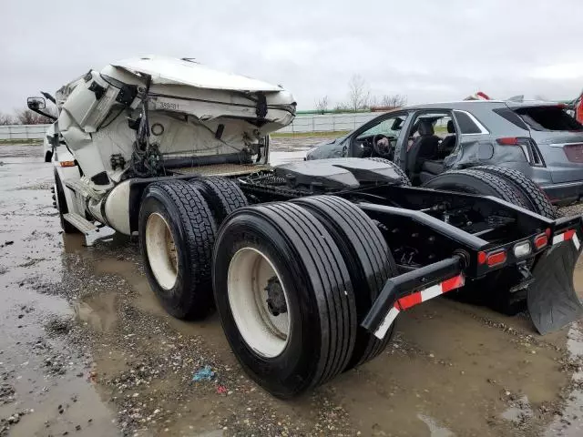 2022 Freightliner Cascadia 126