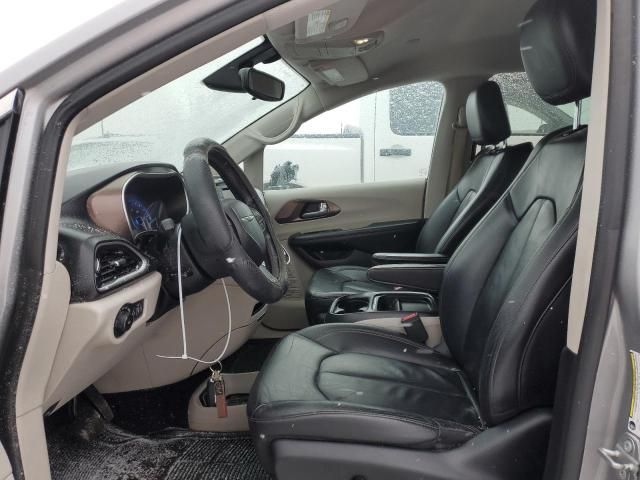 2017 Chrysler Pacifica Touring L