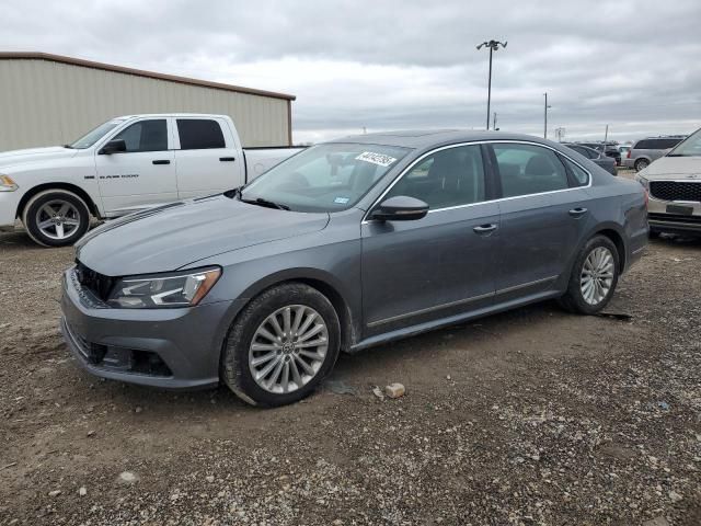 2016 Volkswagen Passat SE