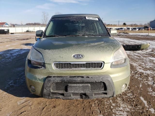 2011 KIA Soul +