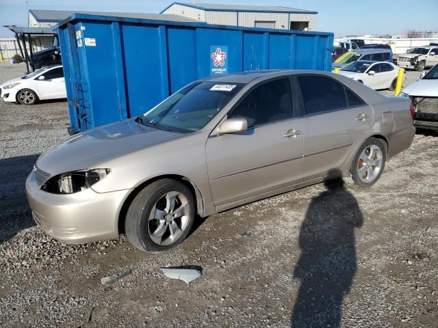 2004 Toyota Camry LE