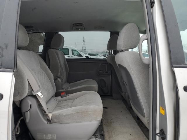 2010 Toyota Sienna CE