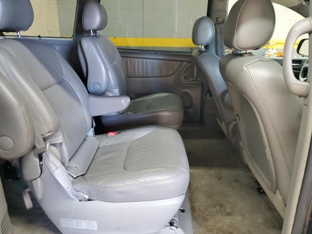 2008 Toyota Sienna XLE